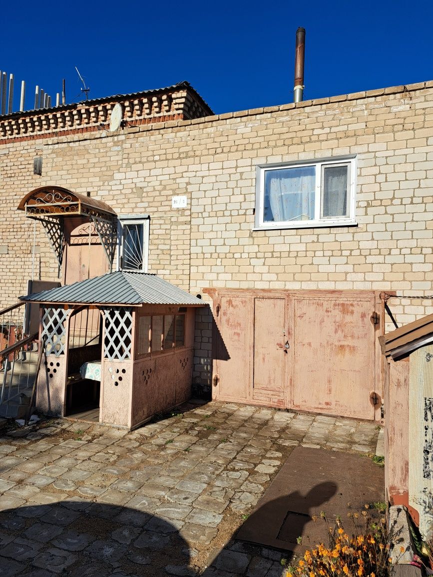 ПРОДАМ ЗХ  комнатную квартиру мкр Горный