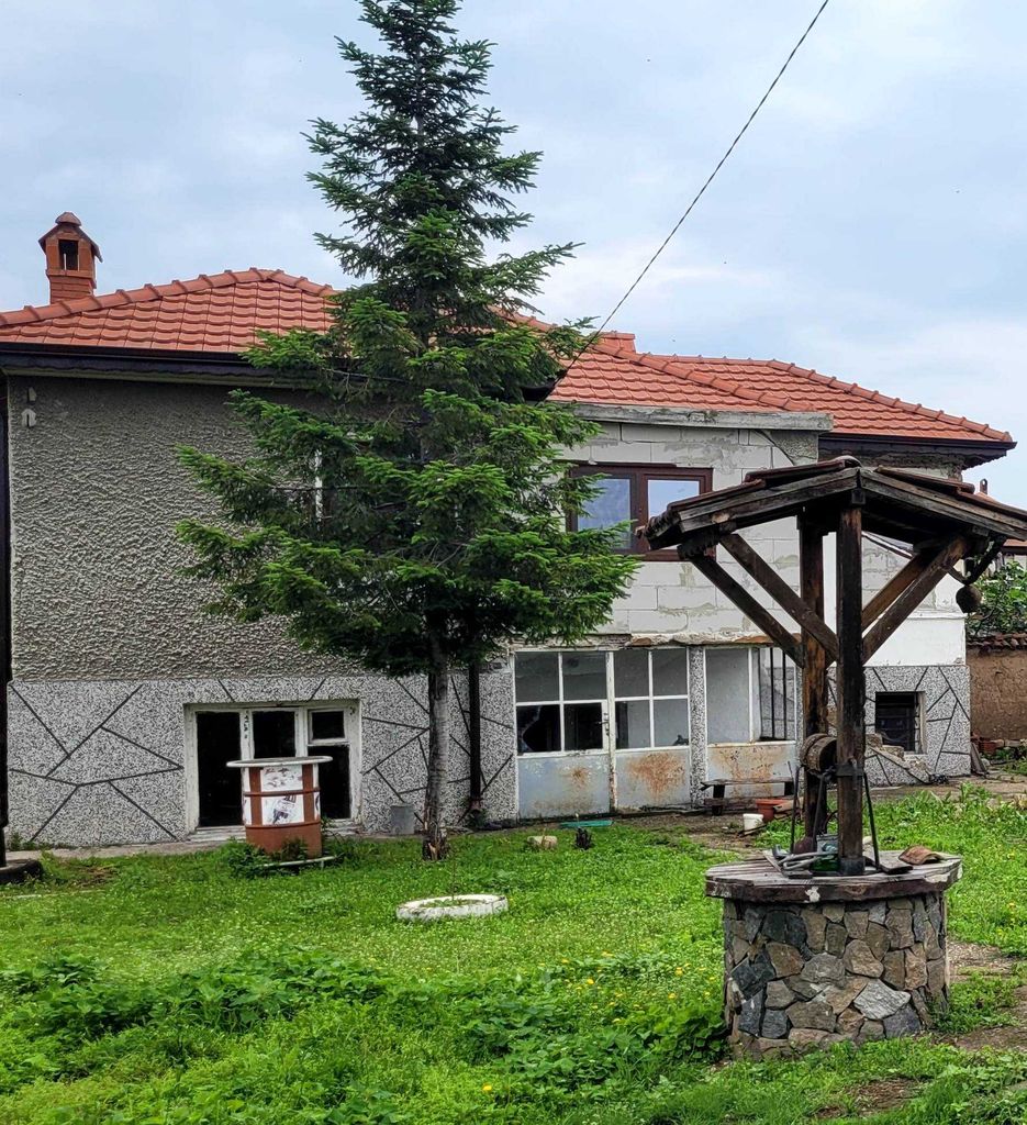 Продава се Къща в Асеновград - 1000 кв.м за 90 €/кв.м - Снимка #1