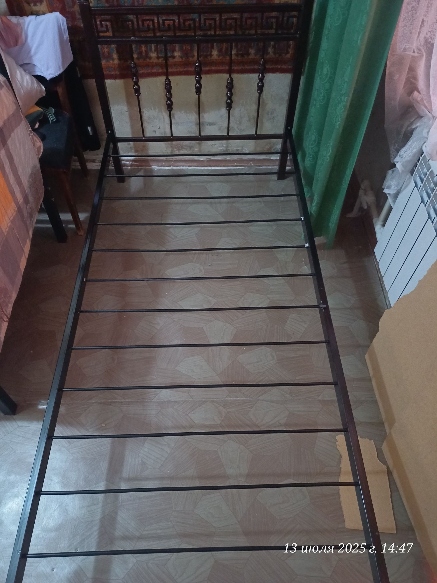 Продам кровать и надувной матрас