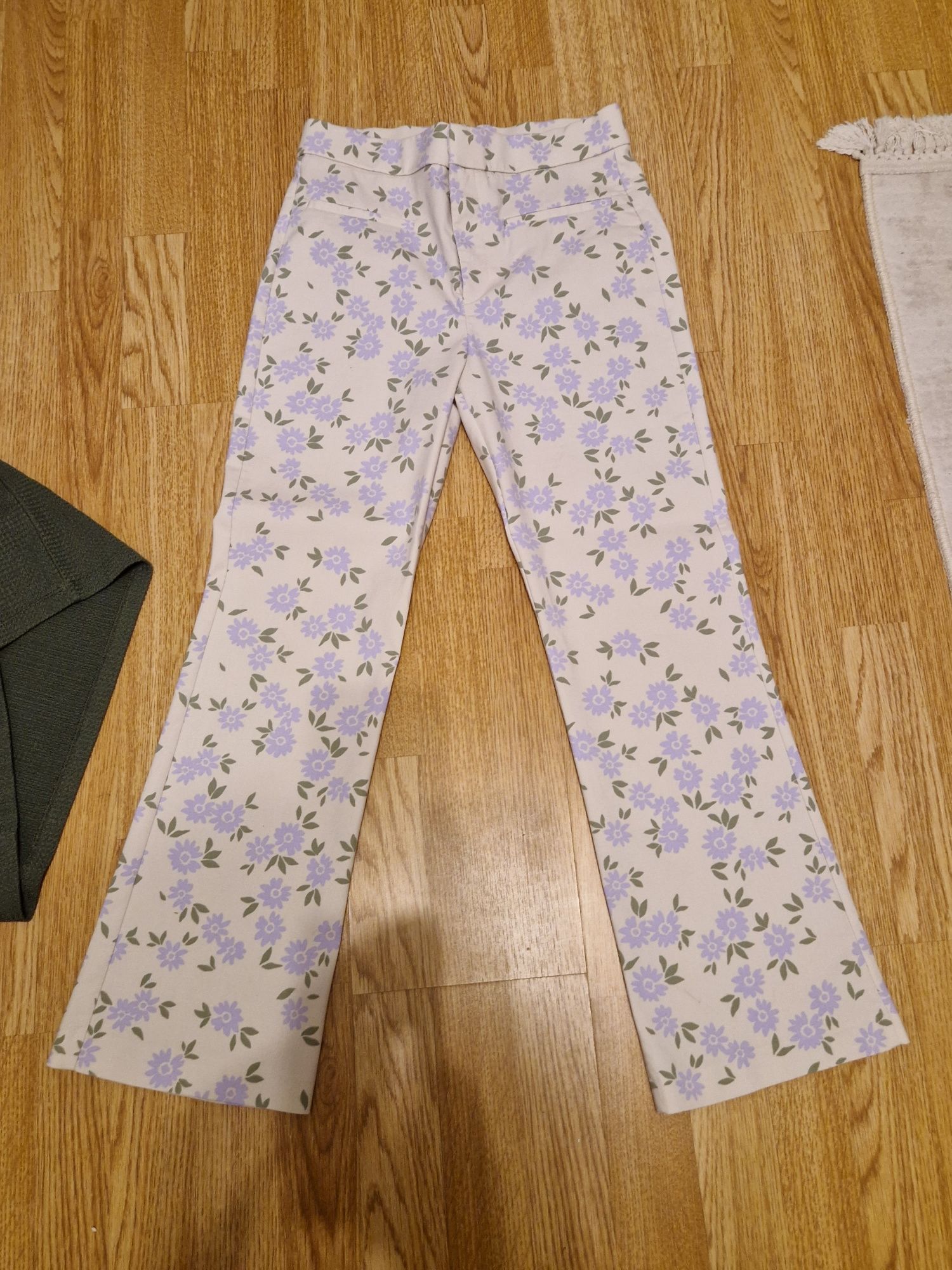 Pantaloni Zara Petite S/M