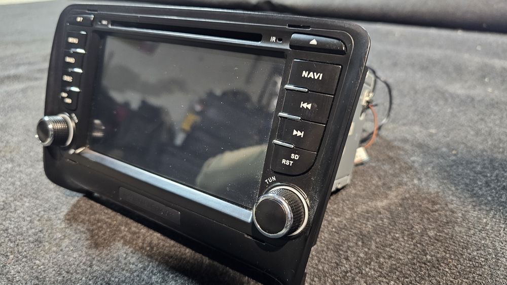 Navigatie dedicata Audi TT 8J
Stare buna de functionare 
Se vinde exa