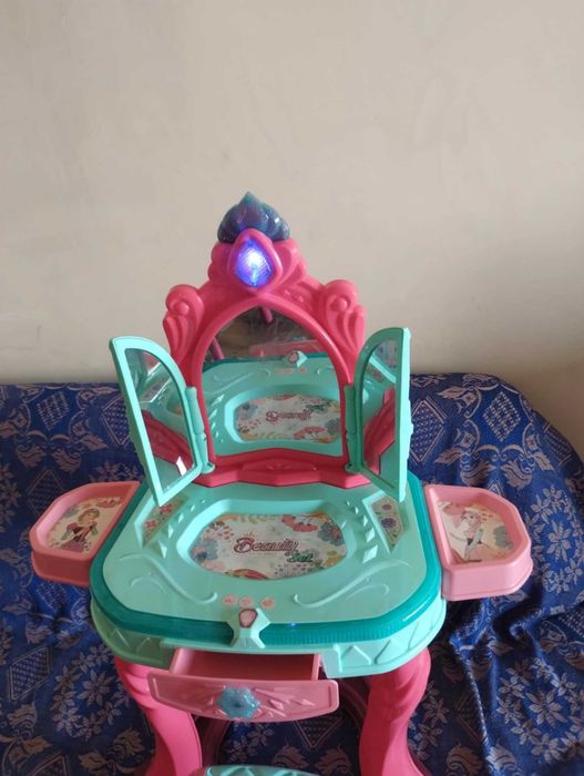 Тоалетка за деца