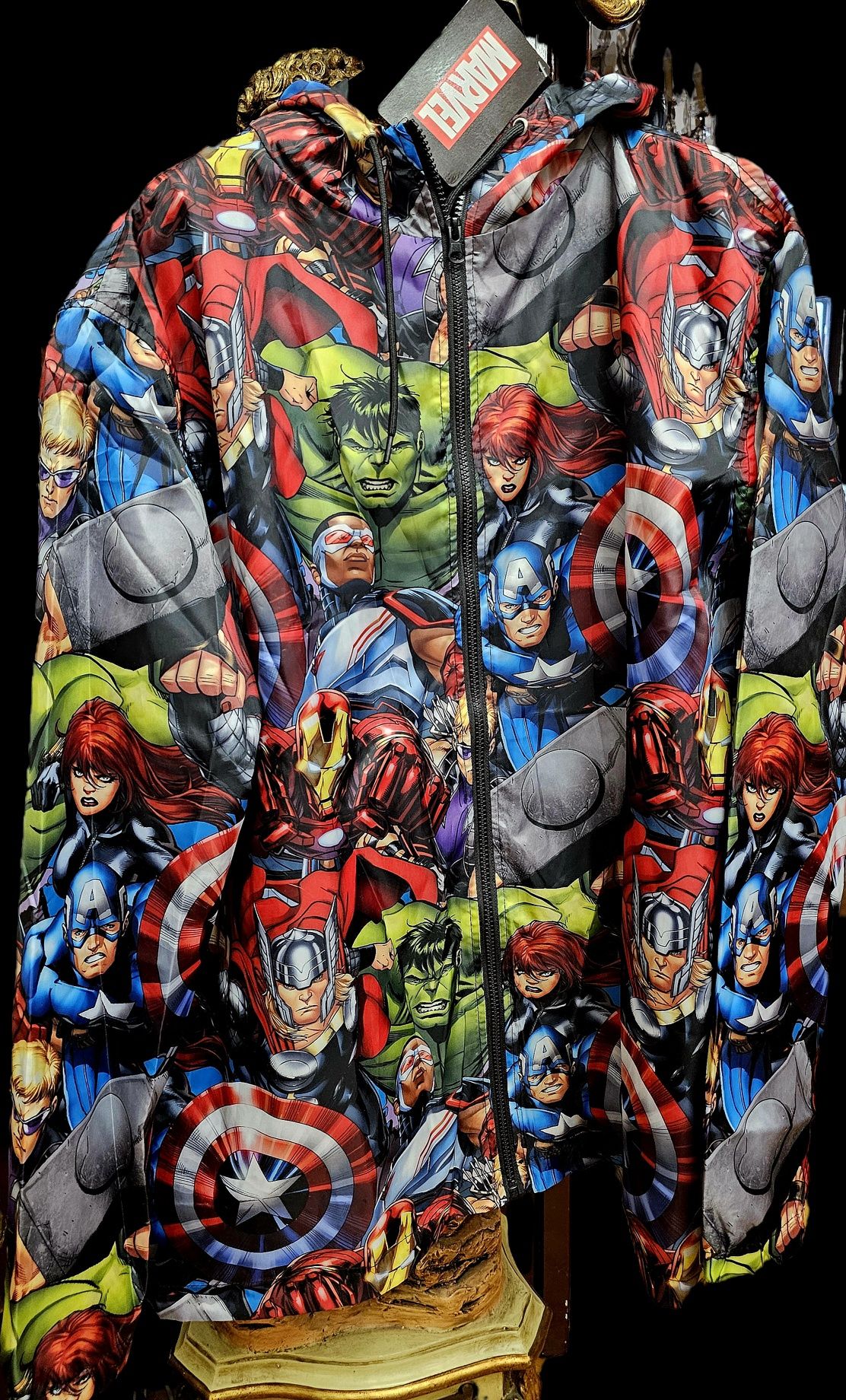 Jacheta Marvel L, originala, primavara, impemeabila.