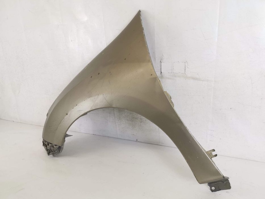 Ляв преден калник Дачия Логан 2 / Dacia Logan 2 [ - ] Без отвор за миг