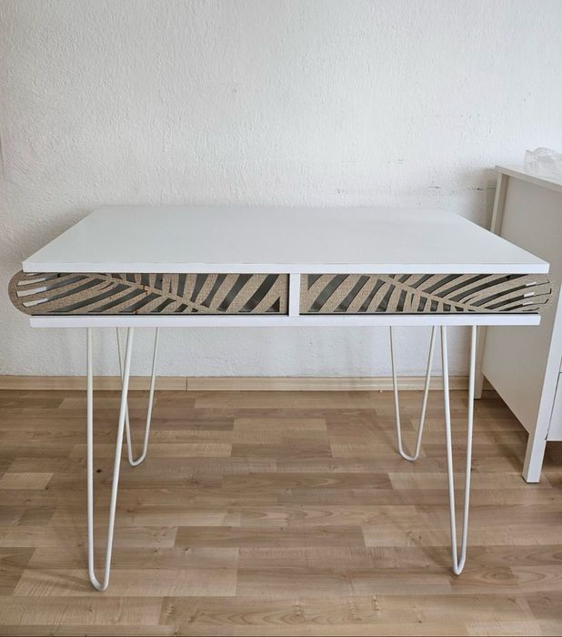 Бюро/конзола/тоалетка