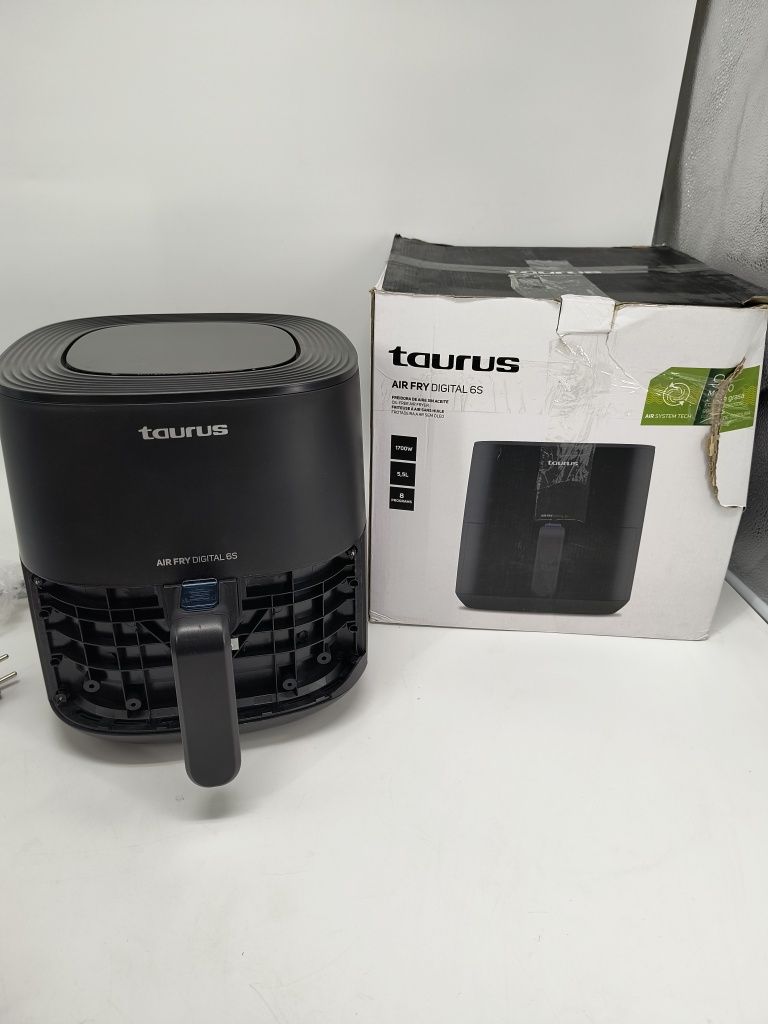 Чисто нов AIRFRYER TAURUS 6S с транспортен дефект