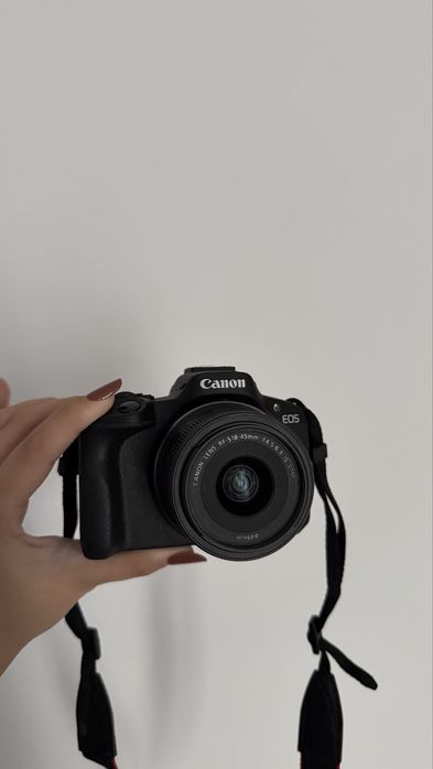 Canon EOS R50 Kit complet - stare excelenta + garantie 2 ani