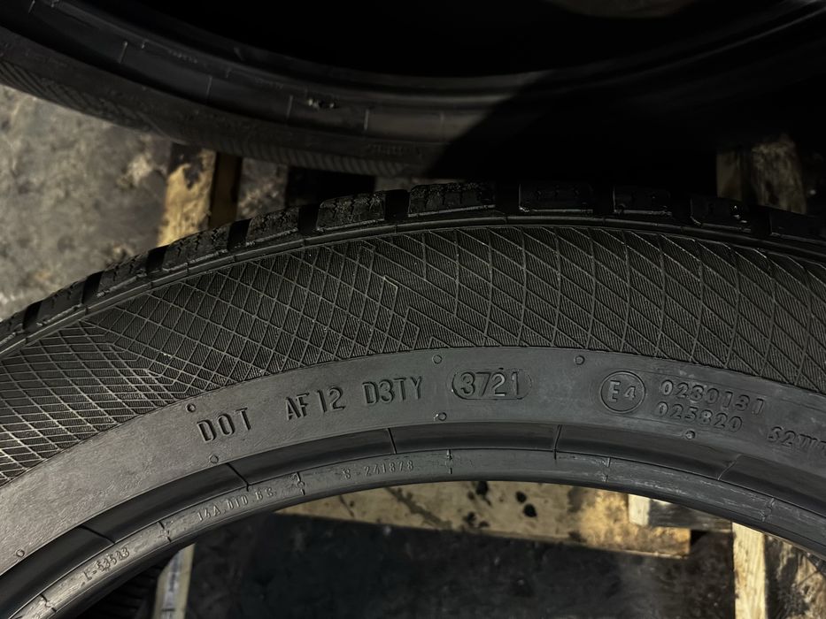 255/45R20 101V  Continental 2021 iarna perfecta stare