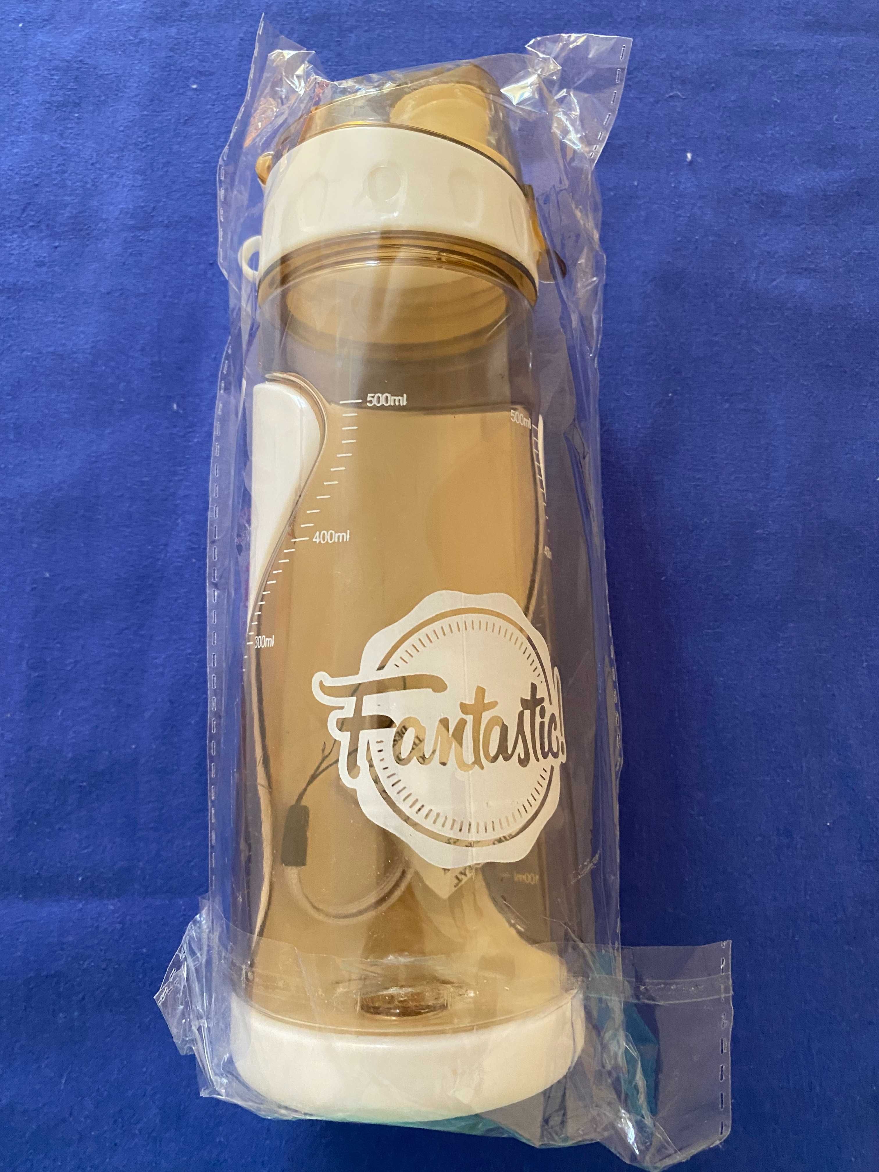 пластиковый бутыль для воды