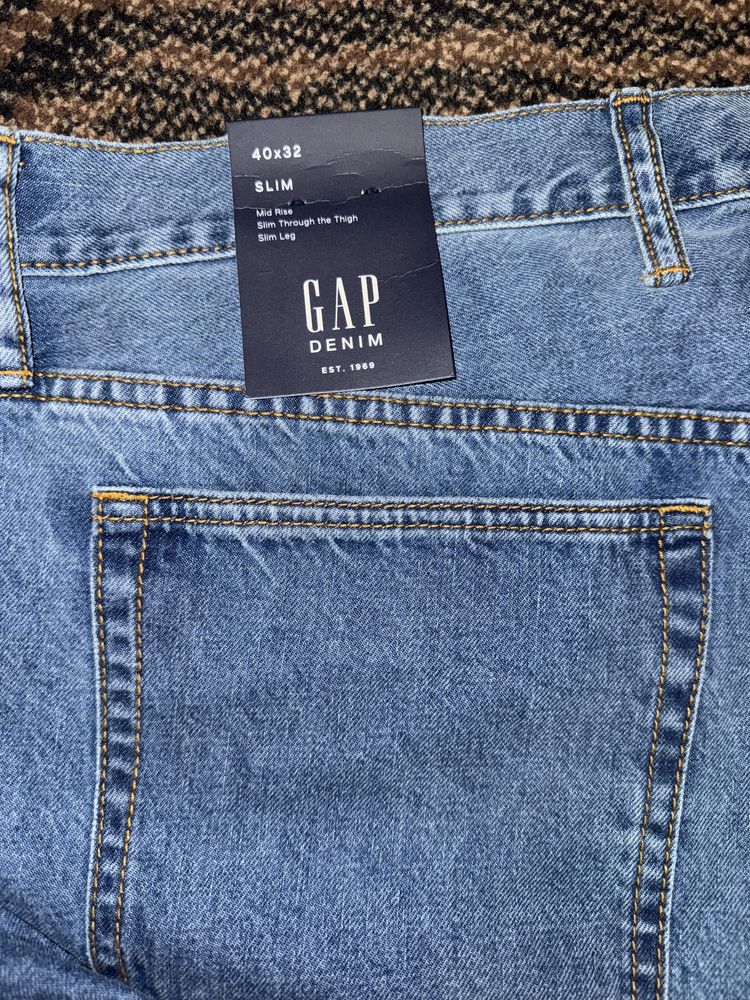 Фирменные джинсы GAP