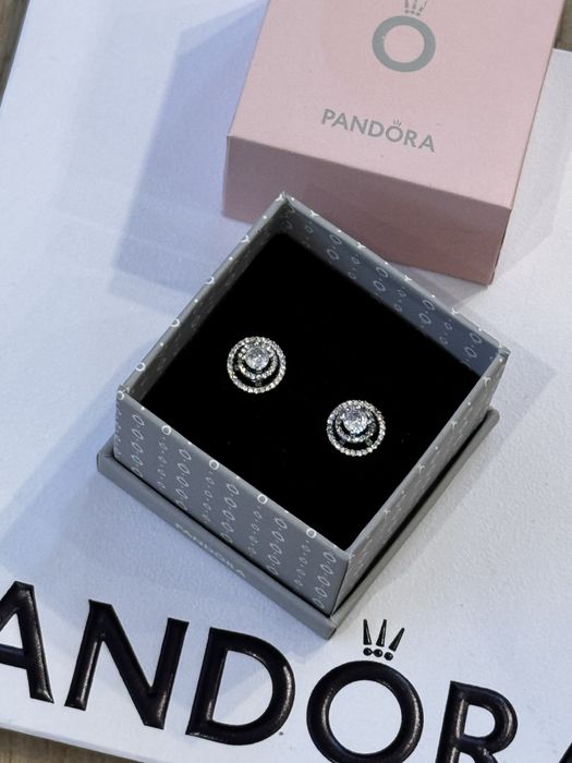 Пандора обеци Pandora