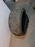 2бр. гуми (1 - Pirelli и 1 - Kumho)