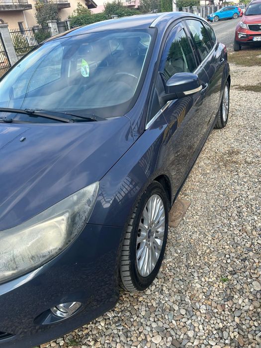 Vând Ford Focus an2011 16 tcdi  Titanium