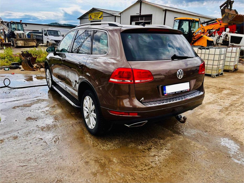 Volkswagen Touareg 3.0 TDI V6 245 CP Executive