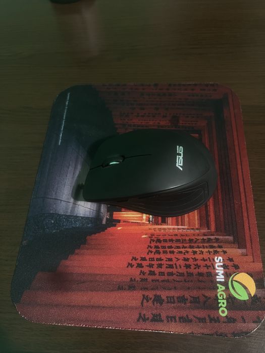 Vand Laptop Lenovo IdeaPad 1 15AMN7 + incarcator + mouse si mousepad