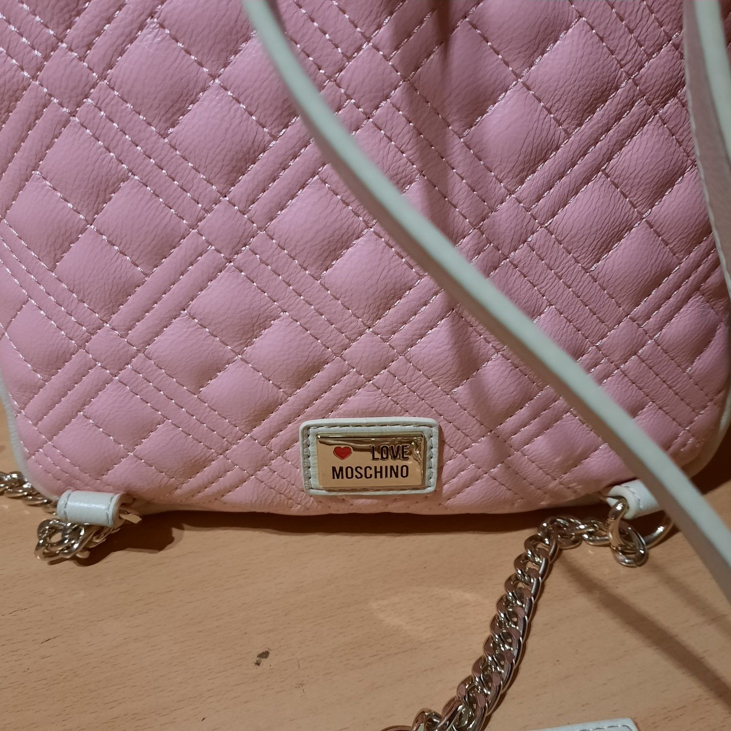 Оригинална дамска раница на Love Moschino