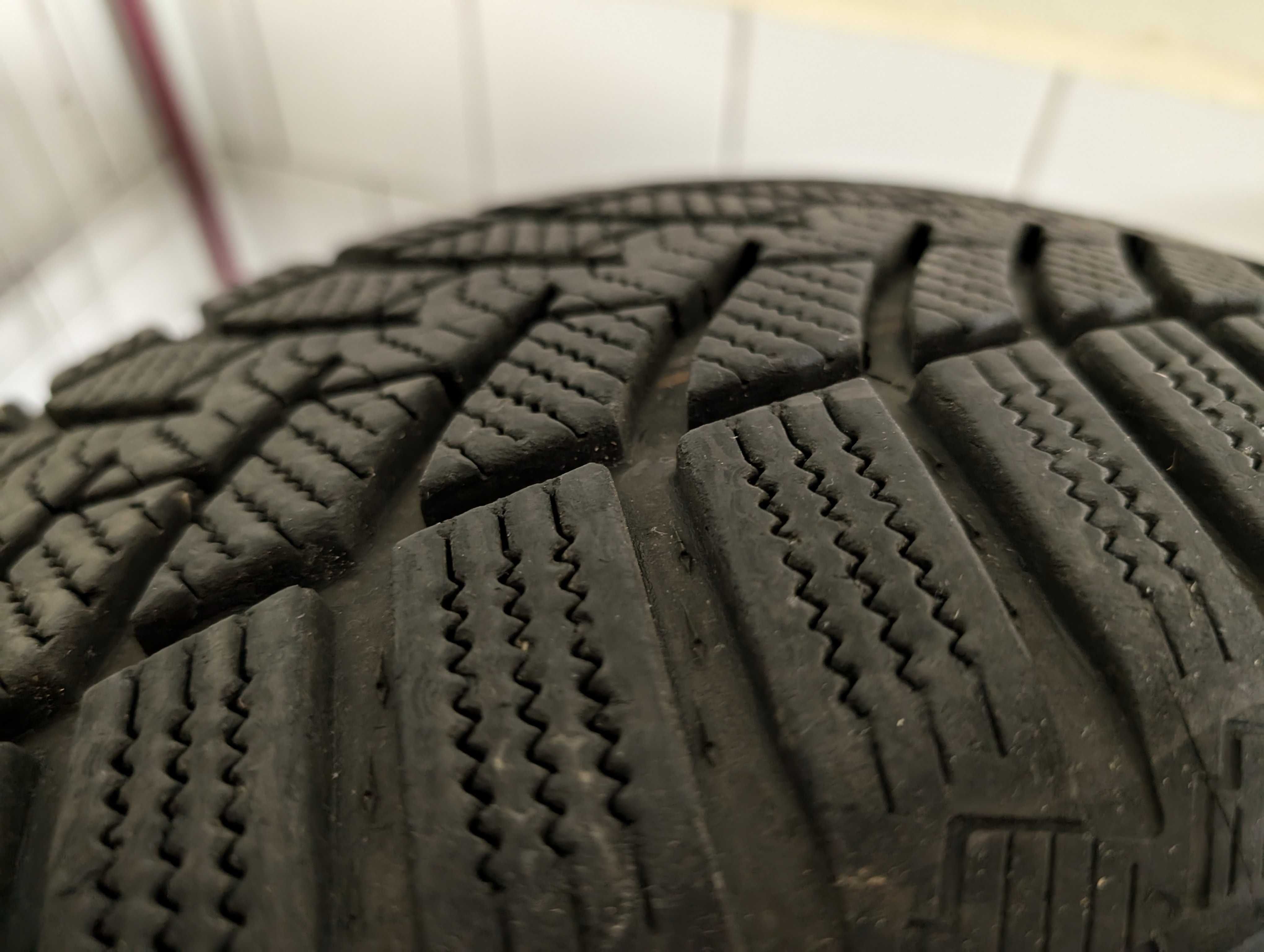 4x Anvelope Cauciucuri Iarna 235/55 R19 Semperit Speed grip 3 rulate