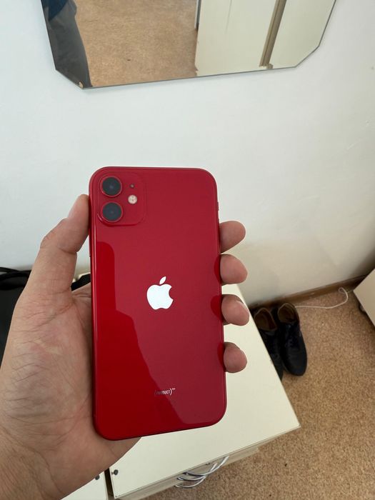 iPhone 11 64 GB RED