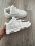 Adidasi Off-White