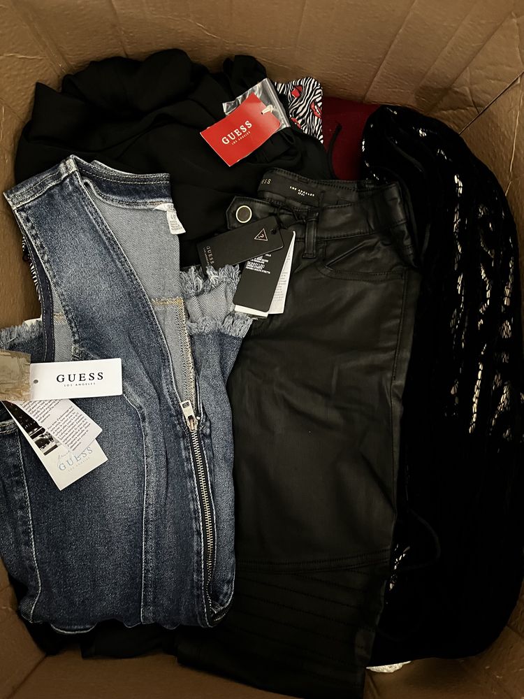 Lot haine GUESS noi cu eticheta OFERTA