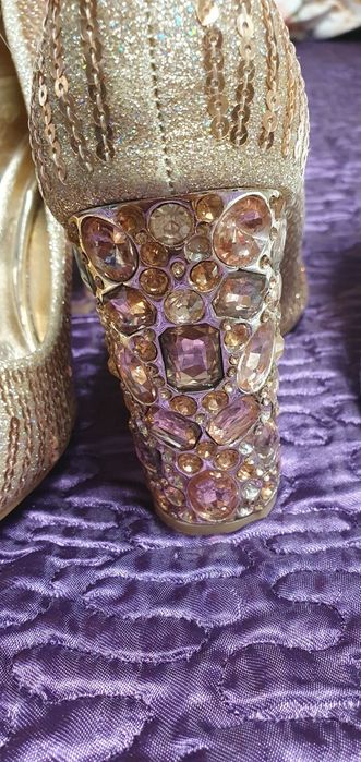 Pantofi eleganți damă