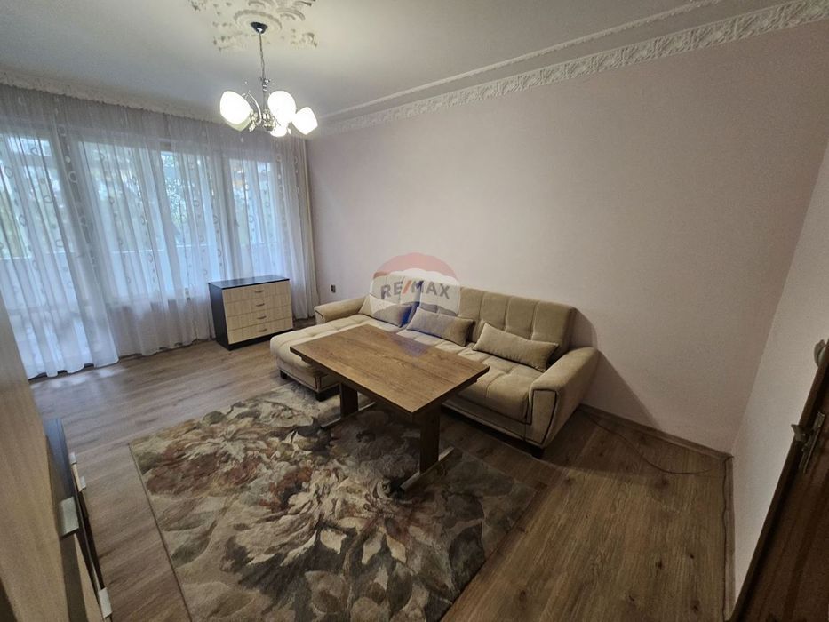 Дава се под наем Тристаен апартамент в Варна, Възраждане 1 - 95 кв.м за 433.5 € - Снимка #2