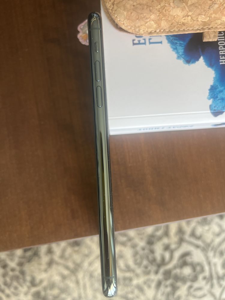 Iphone 11 Pro Max 64 GB.