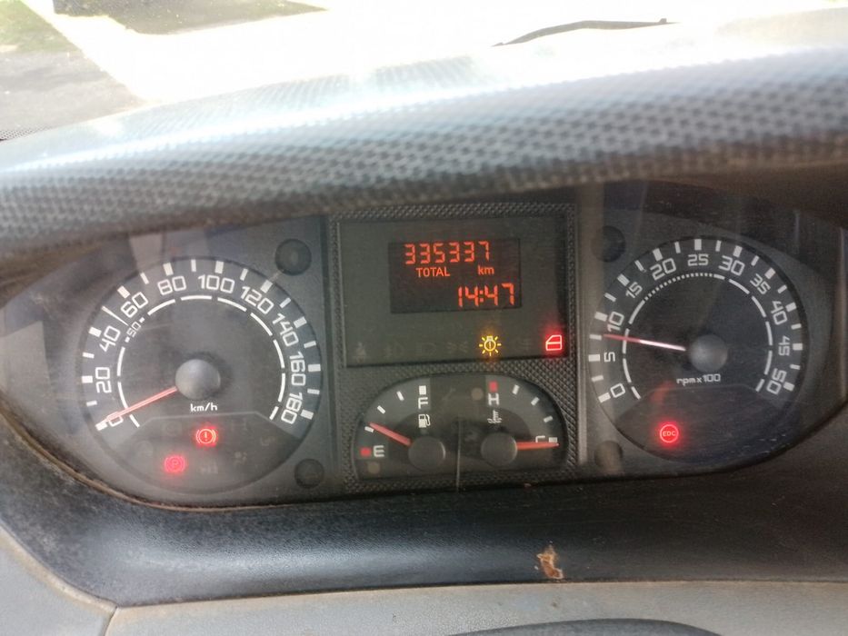 Vând iveco basculabil an 2007