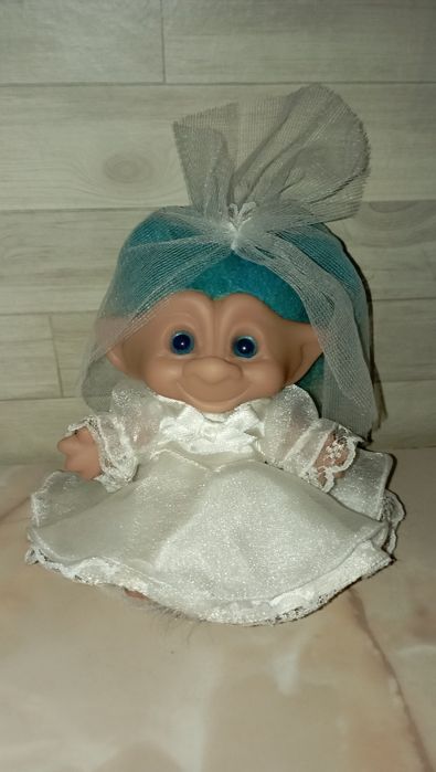 mireasa Troll de epoca