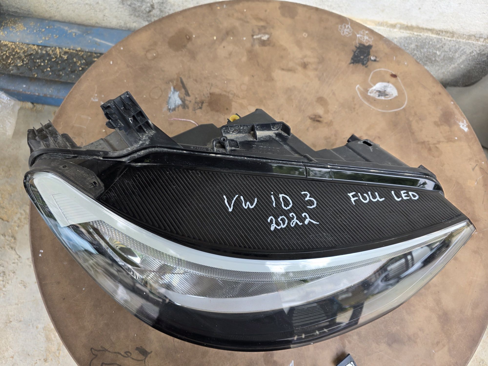 VW ID3 десен фар Full led 2022