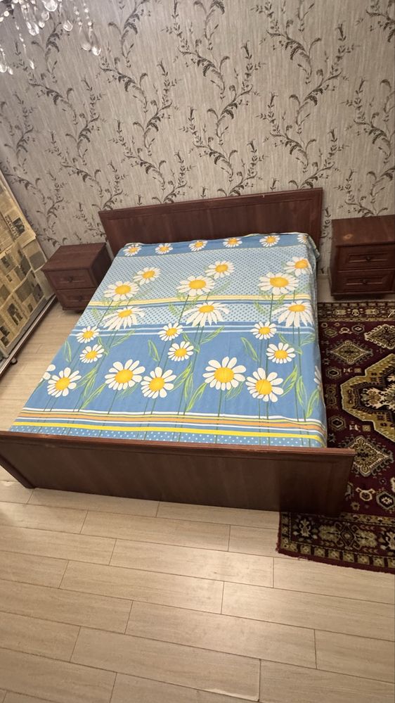 Продам двуспалтную кровать