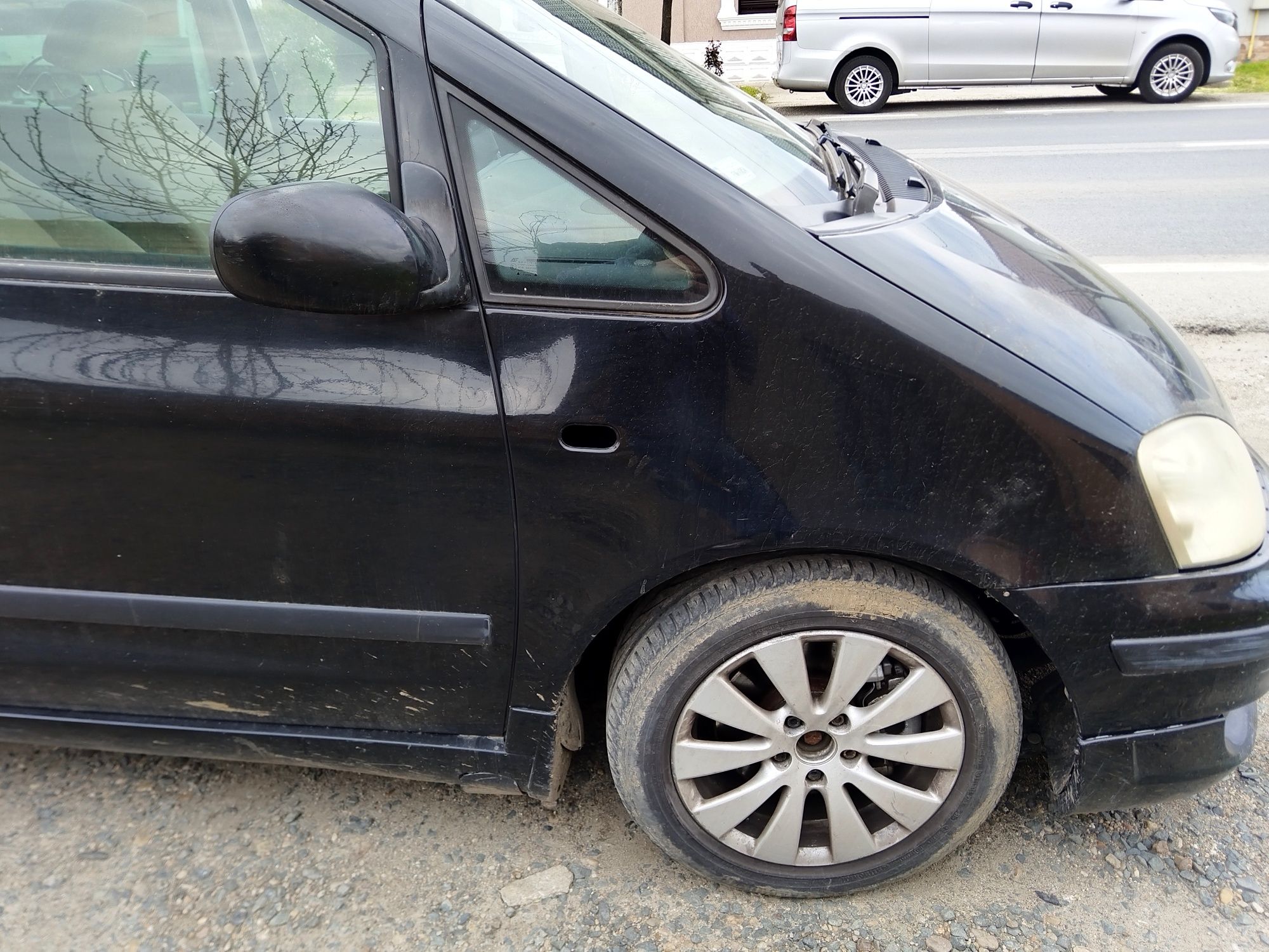 Aripa stanga/dreapta Ford Galaxy an 2000-2006