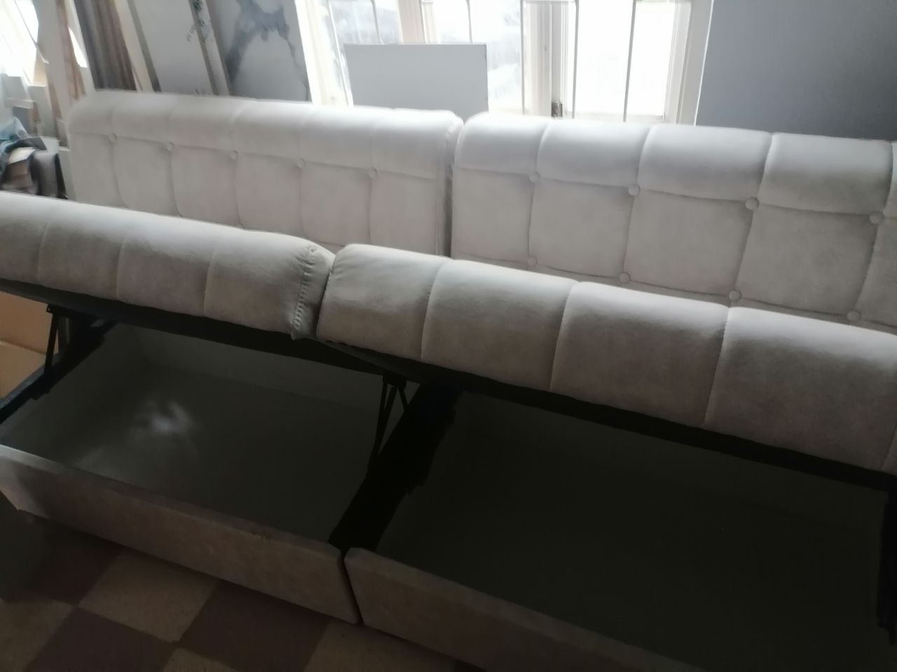 Ugalok kafolati blan 2.5 3.5 metr bolib 2 ta sandiq 1 spalni boladi