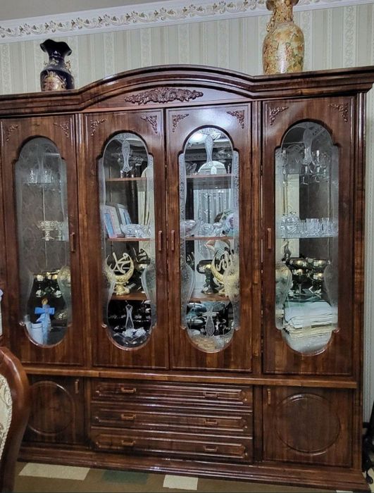 Горка сервант б/у