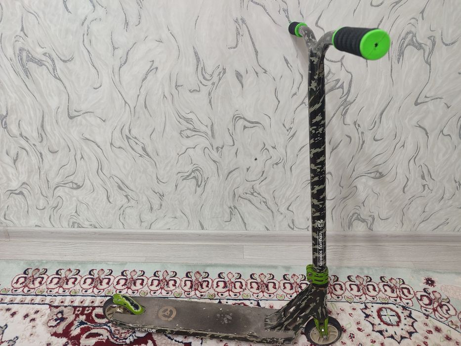 трюковой самокат