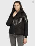 geaca iarna cu 2 fete Guess marimea XS300