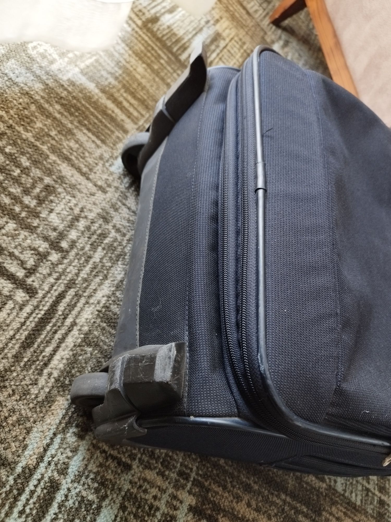 Samsonite син куфар 55 см.