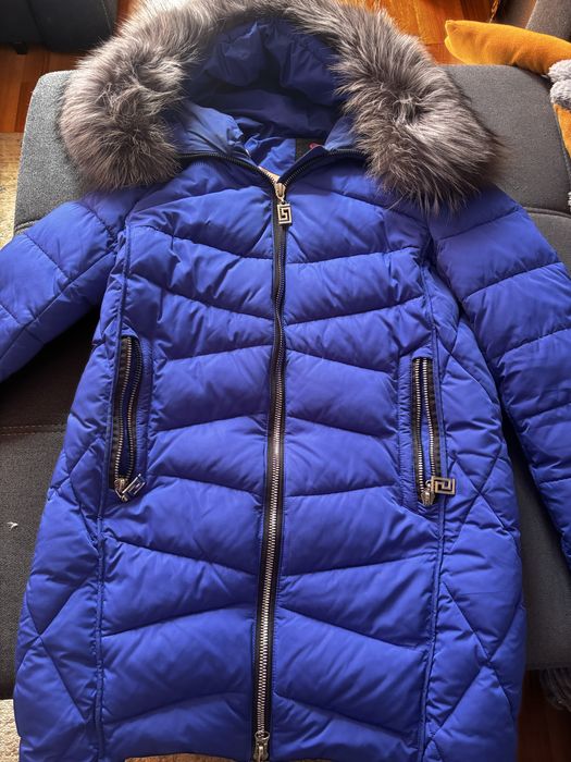 Продам б/у пуховики