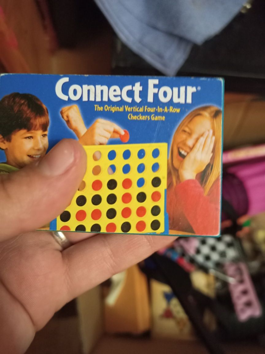 Jocuri fete Connect four star