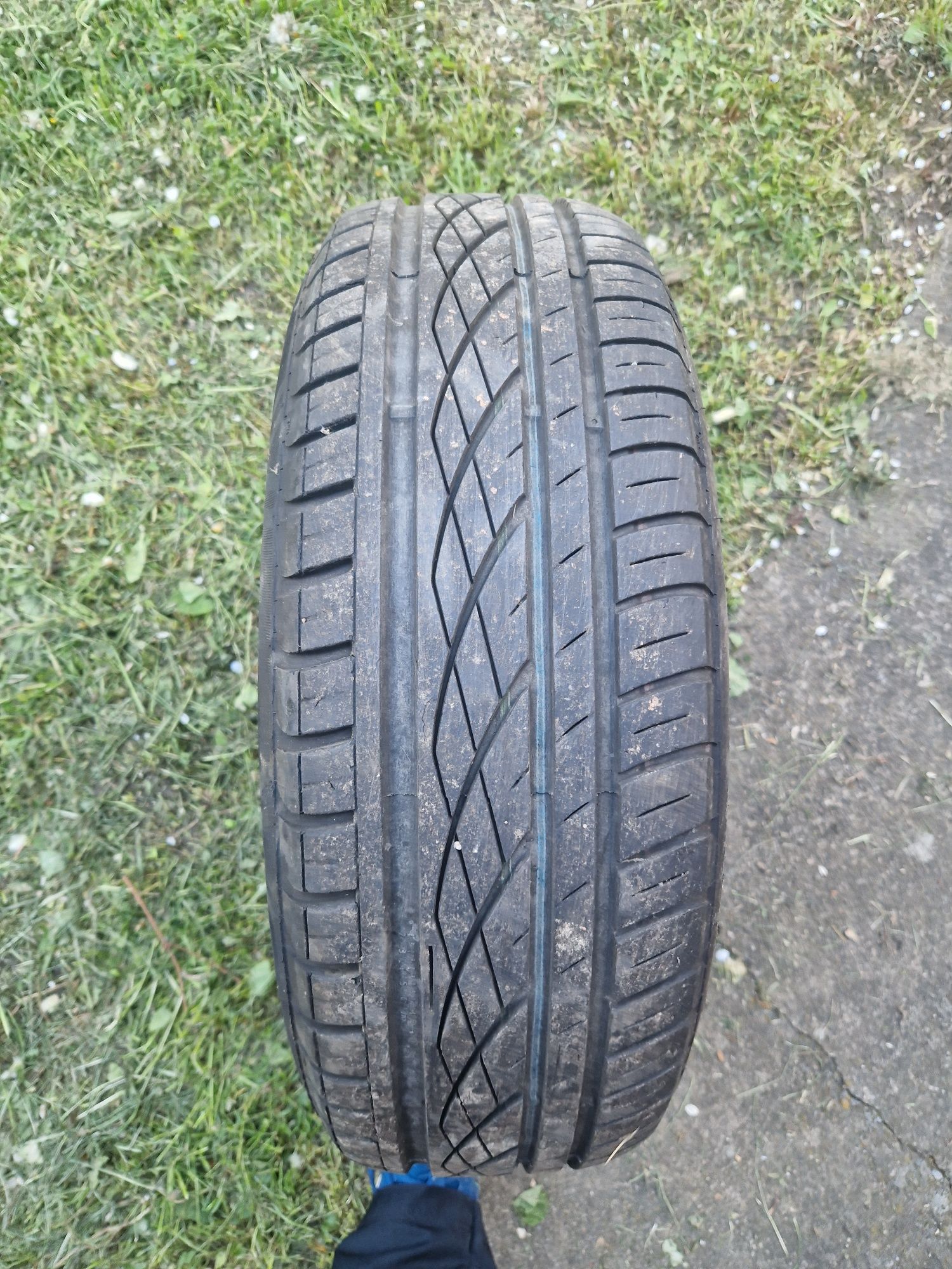 4 anvelope vara cu janta 195/65 R15