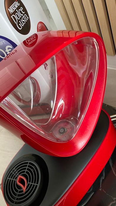 KRUPS Nescafé Dolce Gusto Кафемашина с капсули + органайзер чекмедже