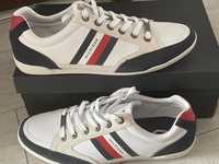 Tommy Hilfiger royal 12C