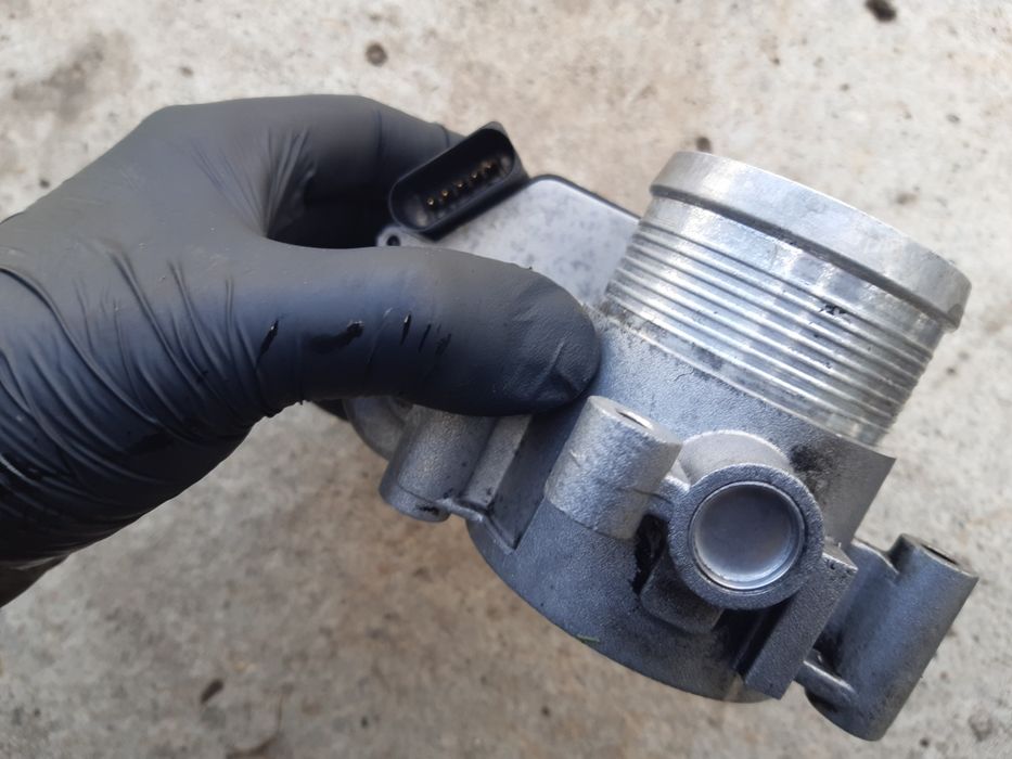 Clapeta accelerație / EGR audi a6 c6 4f / AUDI a4 b8 2.0 tdi motor CAG
