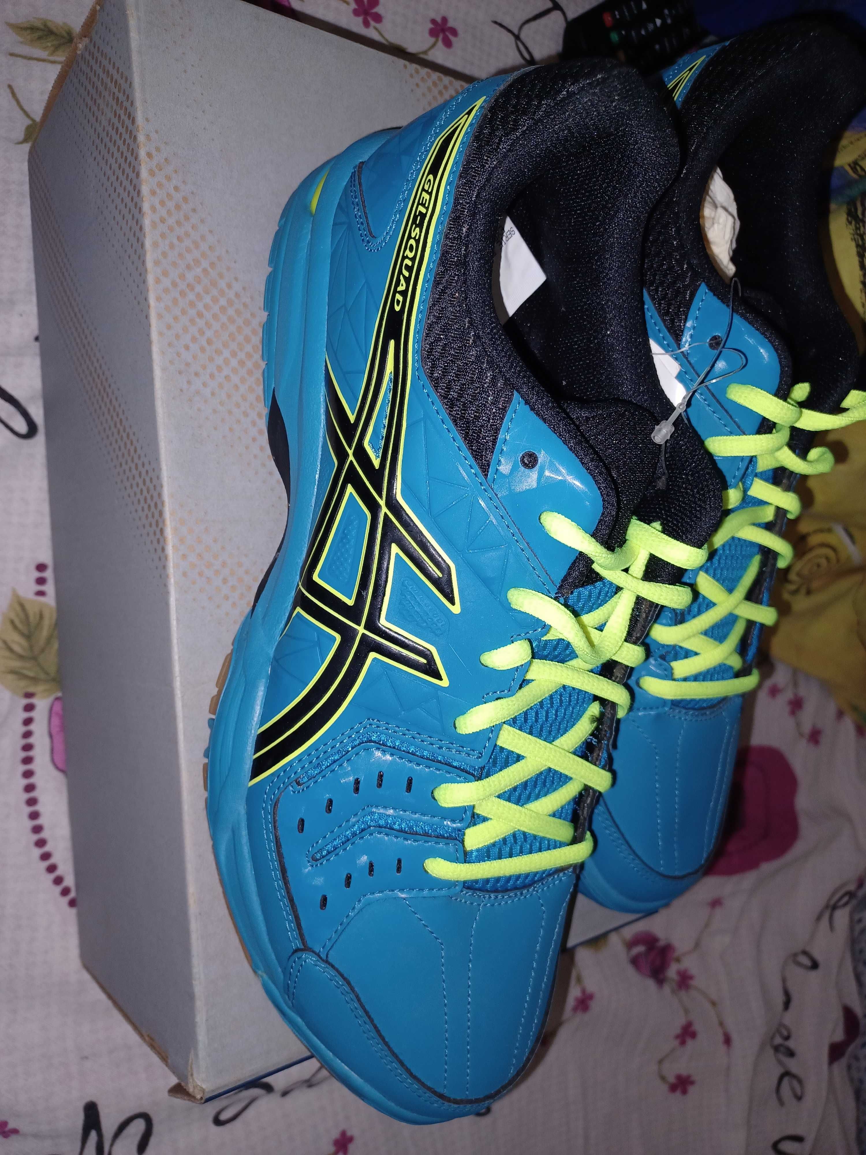 Adidasi Asics running, noi.