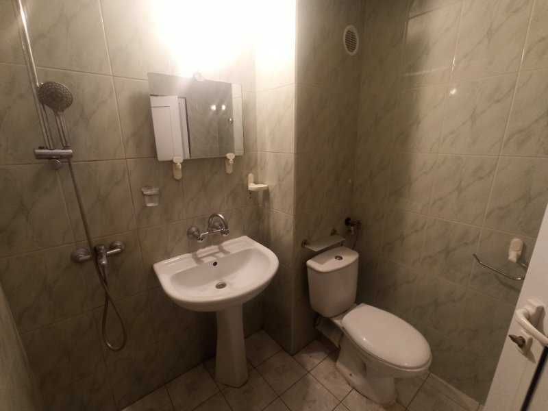 Дава се под наем Многостаен апартамент в Бургас, Център - 120 кв.м за 408 € - Снимка #8