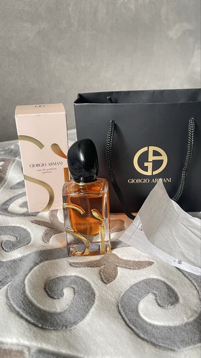 Духи Armani si INTENSE