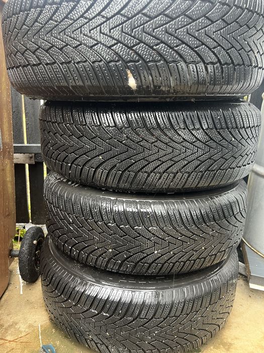 Roți iarnă 215/65/17 Peugeot