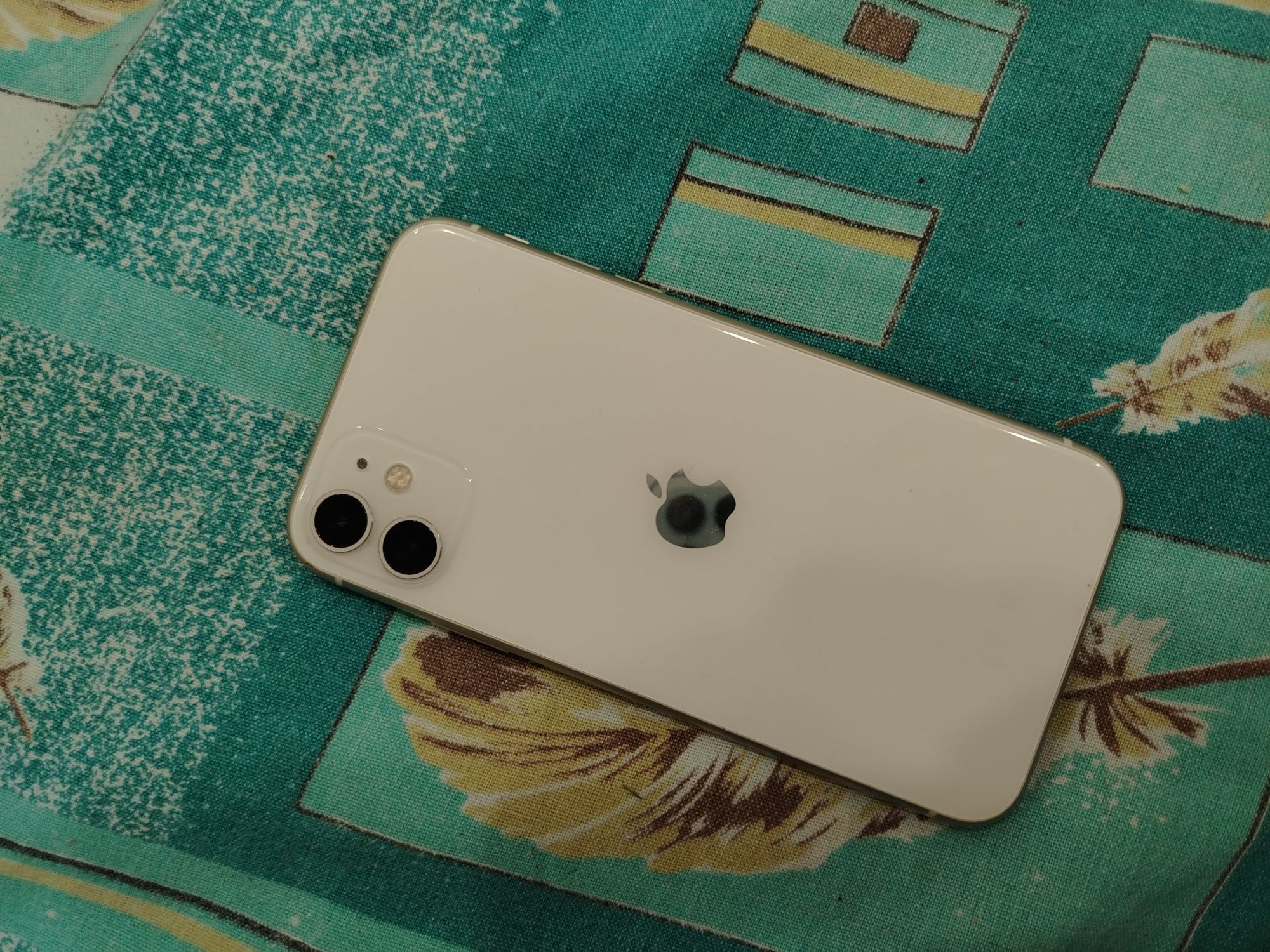 iPhone 11 White 128