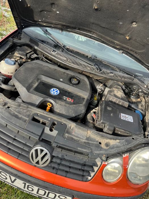 Vând sau dezmembrez wolkswagen Polo