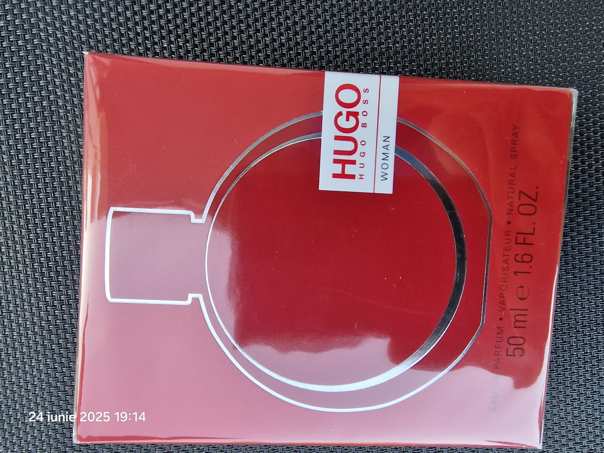 Hugo  Boss   pentru bărb si femei